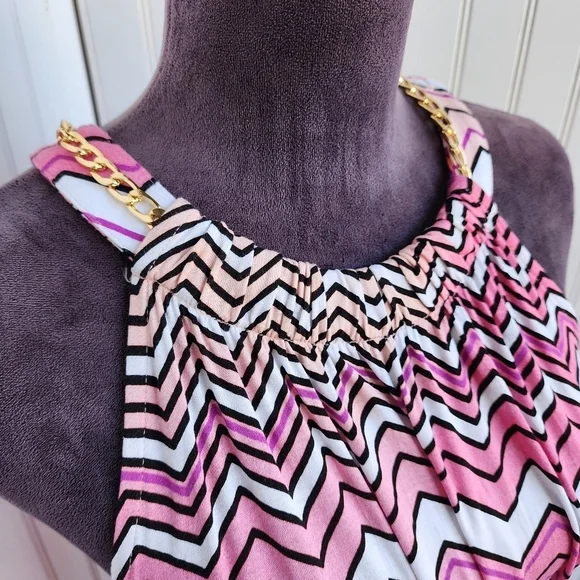 Jennifer Lopez Pink and White High Low Sundress with Sleeveless Halter Neck - Picture 14 of 16